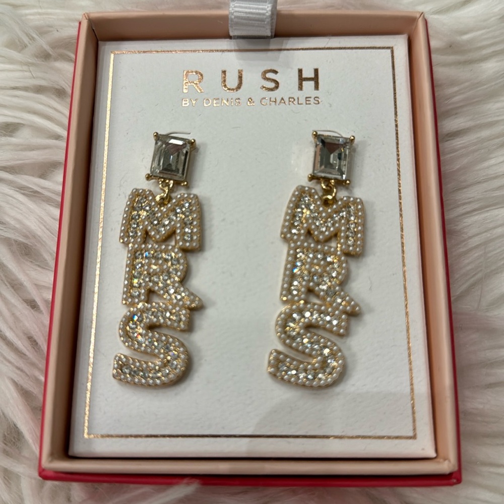 Mrs earrings